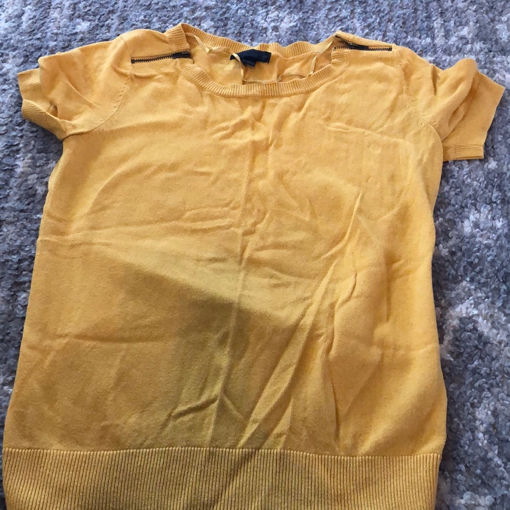Cute Worthington top size small